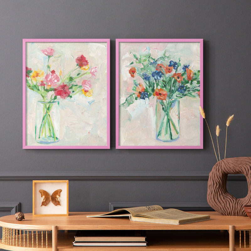 «Painterly Soft Bouquet I», reproduction encadrée de qualité supérieure - prête à être accrochée - aucun clou requis - aucun clou requis