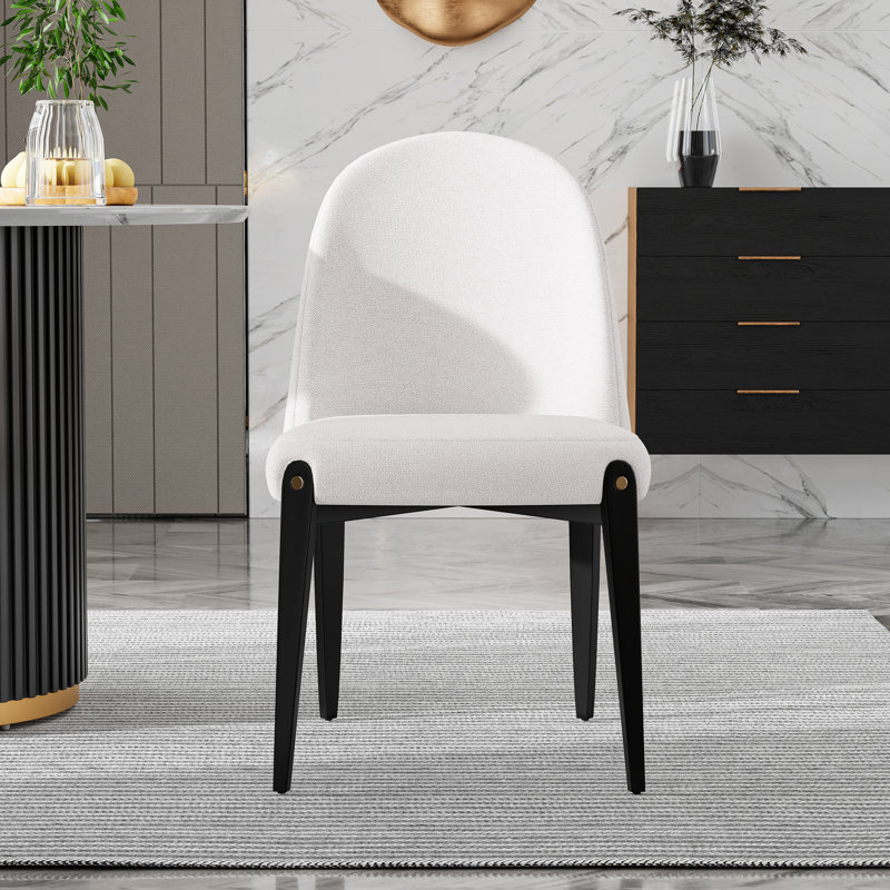 Ensemble de 2 chaises de salle à manger sans accoudoirs beiges, dossier incurvé ergonomique en chenille avec pieds robustes en métal noir