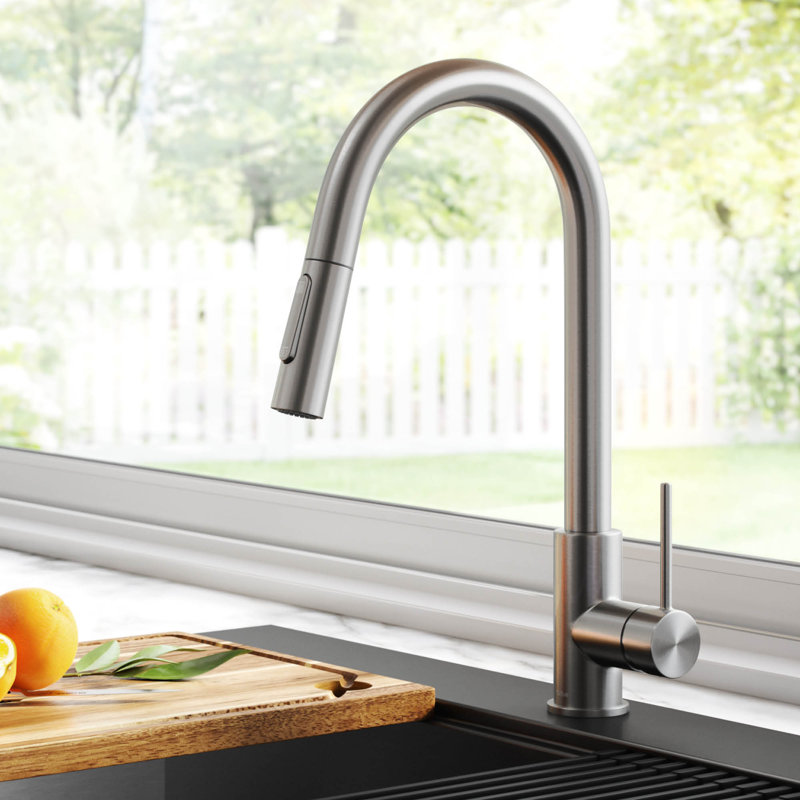 Robinet de cuisine à poignée simple Oletto, Acier inoxydable qui ne tache pas