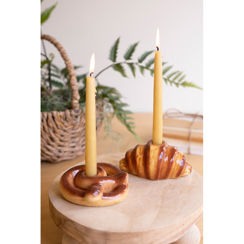  Ensemble de quatre porte-bougies en céramique Croissant and Pretzel Design