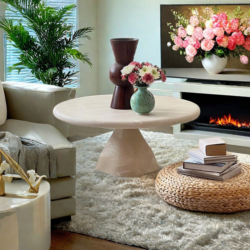 Table basse en résine crème marbrée
