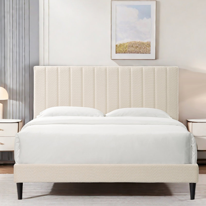 Structure de lit tapissier blanc capitonné avec design contemporain