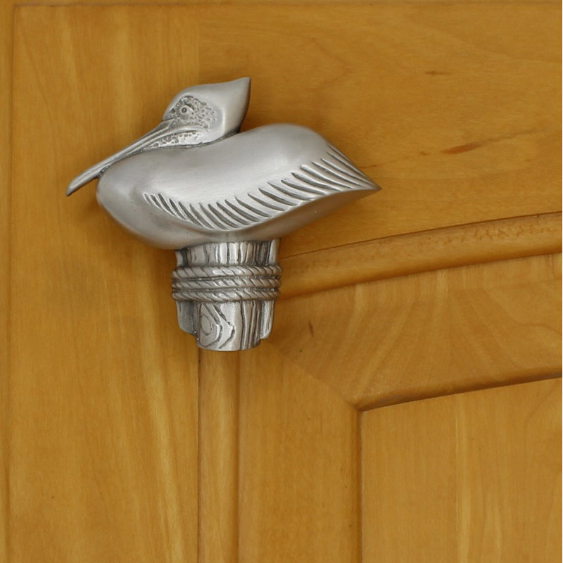 2 3/4" Pelican Left Facing Knob