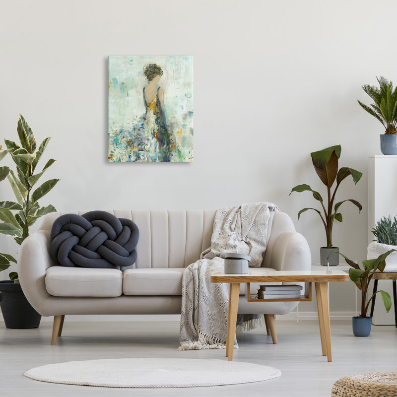 Femme abstraite, robe florale sur toile, H 30 po x l 24 po x P 1,5 po