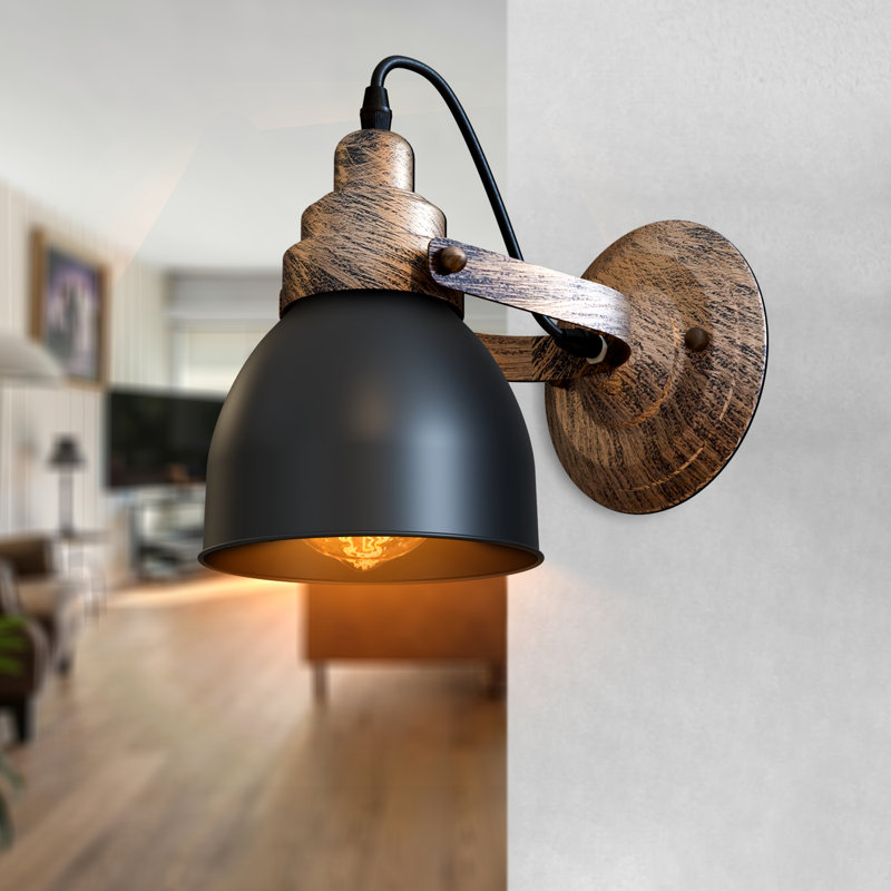 Amein Armed Sconce, Black