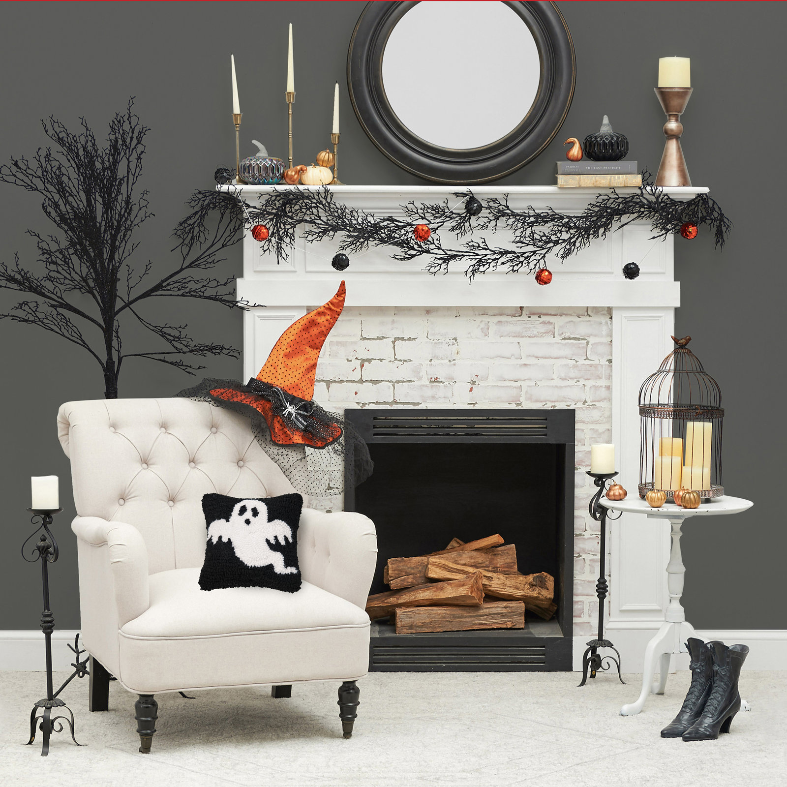 Halloween Hooked Throw Pillow, Spooky Ghost