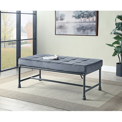 Banc de style industriel, banc rembourré
