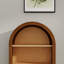 Petite bibliothèque arquée, armoire de rangement arquée, bibliothèque moderne arquée en bois de noyer avec 3 tablettes, étagère de rangement à 3 niveaux avec finition vernie pour le salon, la chambre à coucher, le vestibule