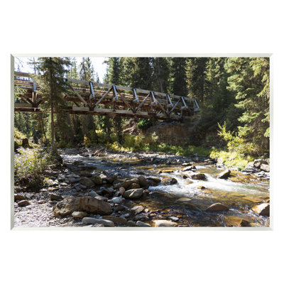 «Bridge Over Babble Brook» par Stede Bonnett