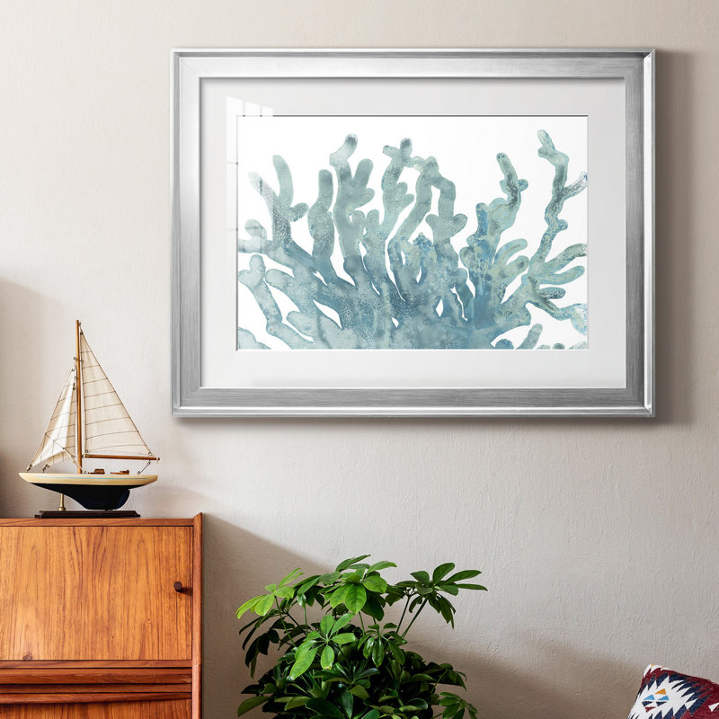 «Blue Macro Coral III», reproduction encadrée de qualité supérieure - prête à être accrochée, Argent
