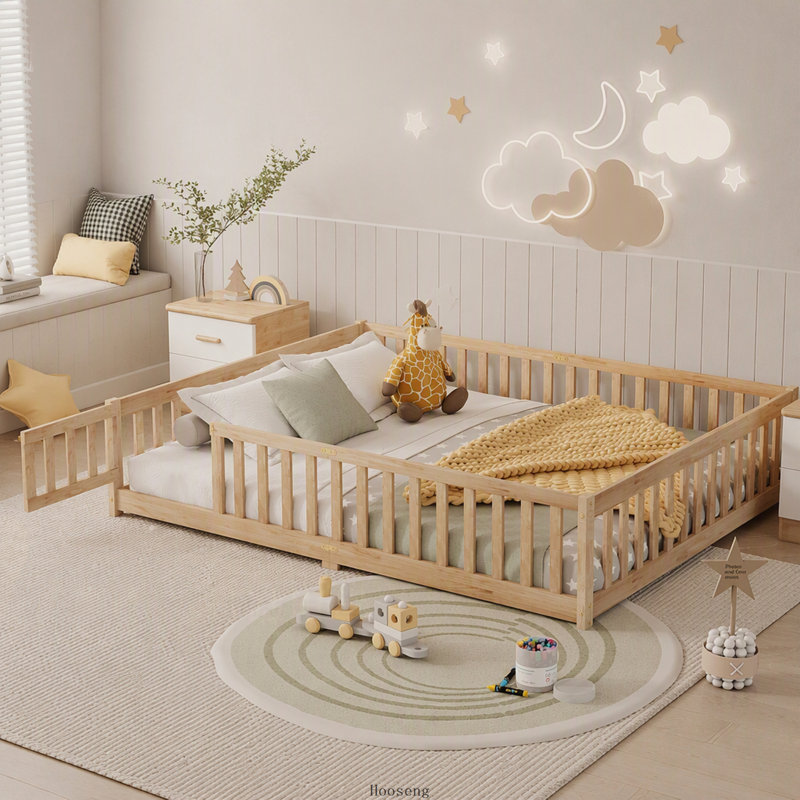 Grand lit en bois d'hévéa avec clôture, porte et barrières de sécurité, naturel, Grand lit