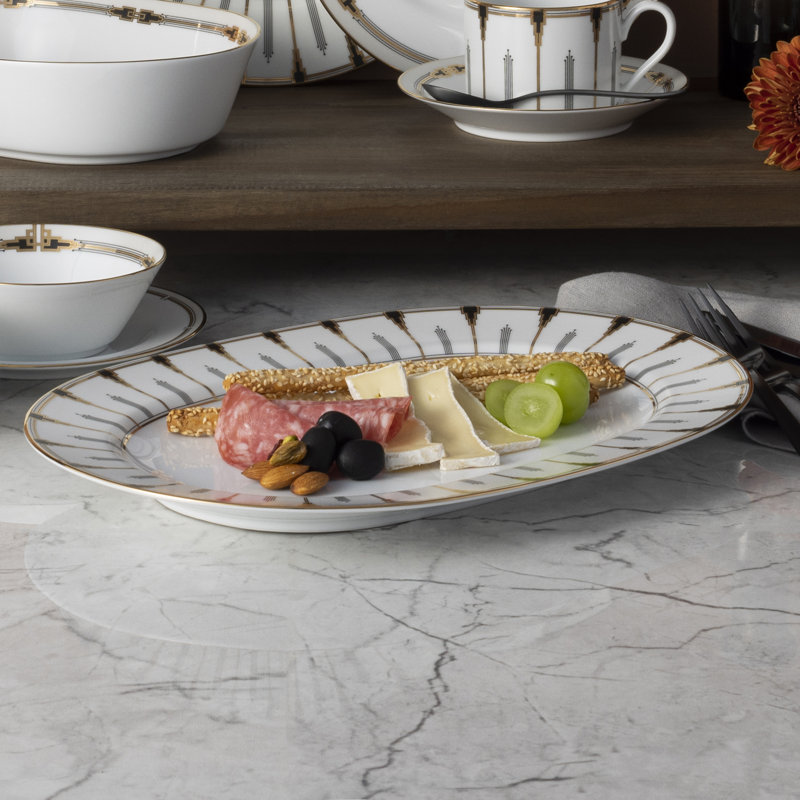 Plateau ovale Noritake, L 16 po x L 12 po x H 1,5 po