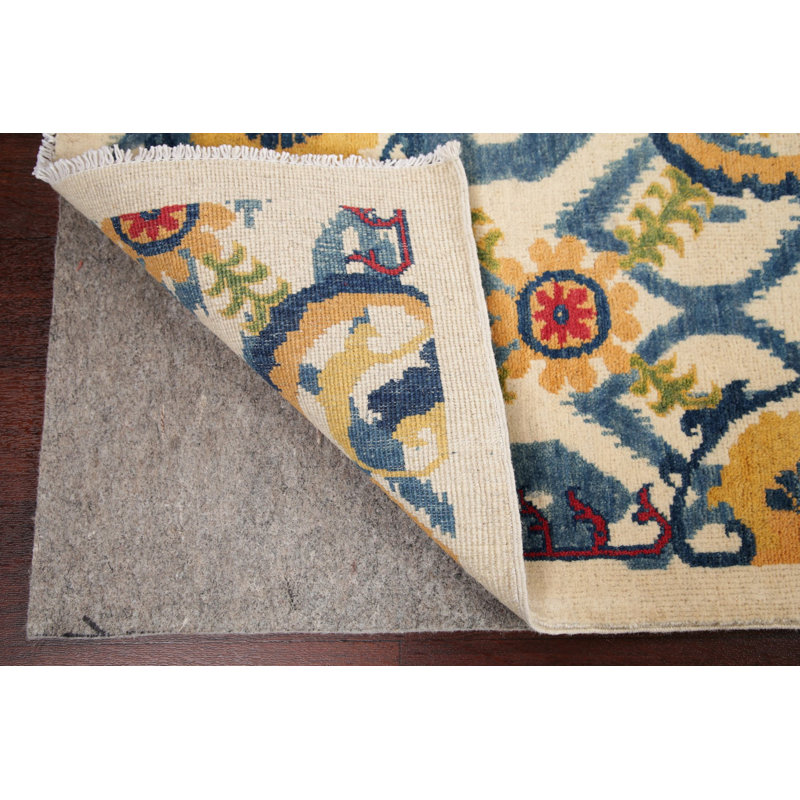 Tapis zone en laine ivoire/bleu/jaune 3 pi 7 po x 4 pi 10 po à la main one-of-kind-noué la 2010 kazak