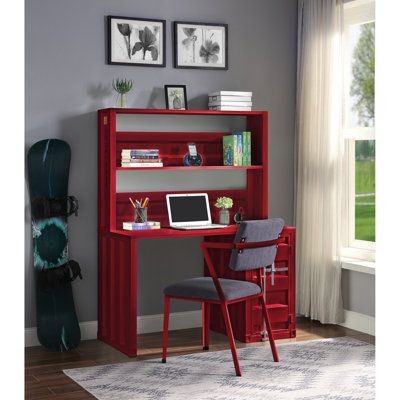 Bureau de fret rouge avec structure métallique, panneaux encastrés de type conteneur, 1 compartiment ouvert, base de rangement avec porte, largeur du produit de 47 pouces avec tiroir traîneau en bois, verrou de conteneur sur toute la longueur.
