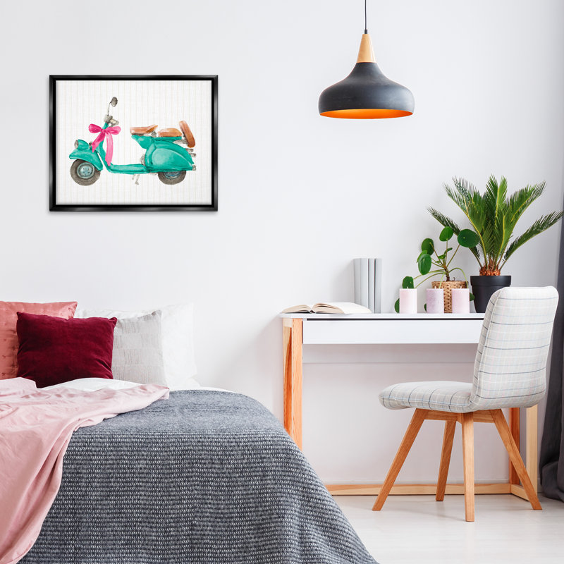 «Turquoise Scooter & Bow», art mural encadré par Lanie Loreth, H 25 po x l 31 po, Cadre flottant noir de jais