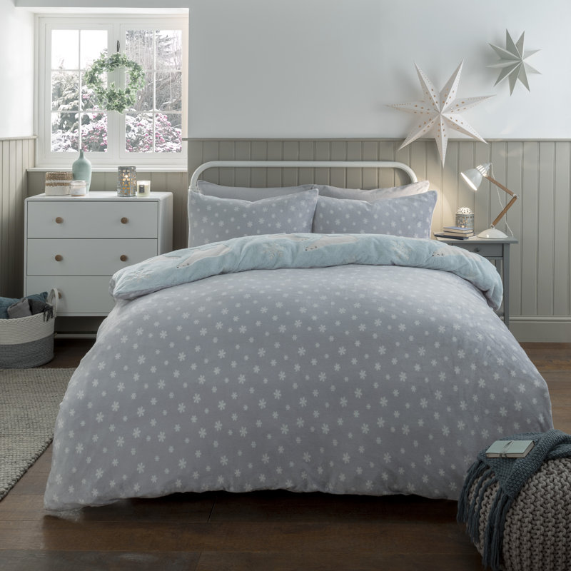 Clio Polyester No Pattern Duvet Cover Set with Pillowcases Included, Single - 1 Standard Pillowcase