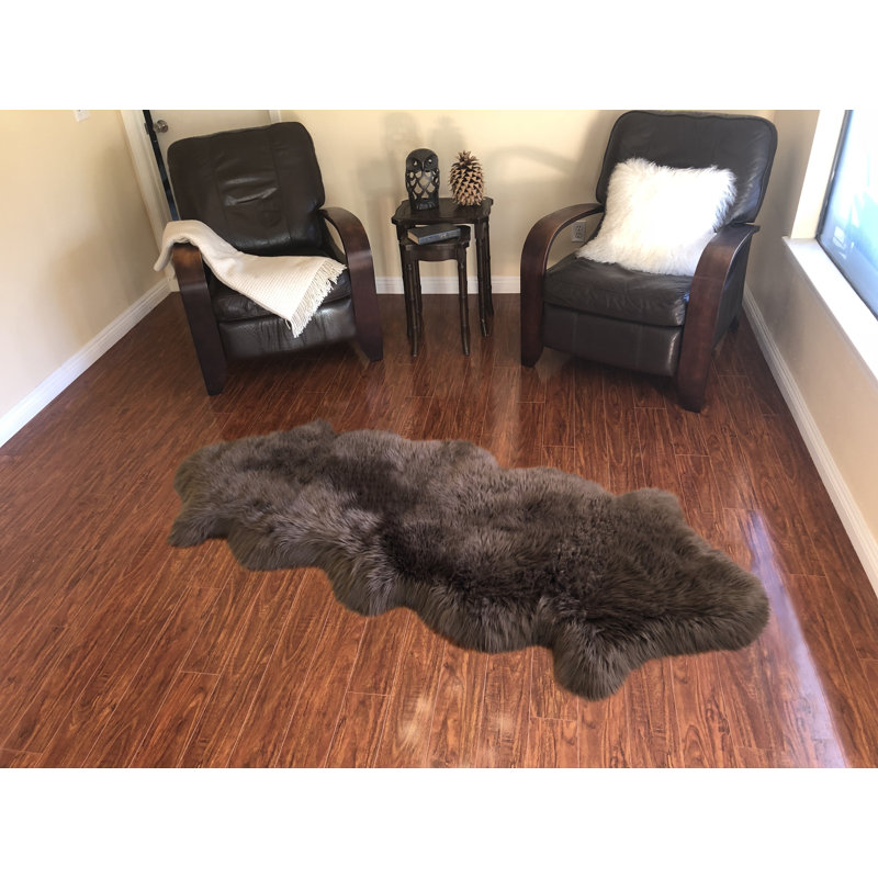 Whelchel Performance Sheepskin Indoor Rug, Novelty 2' x 5'7"