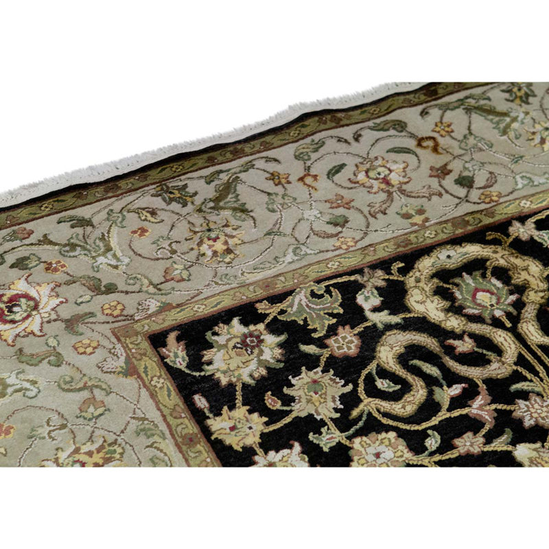 Oriental Area Rug in Ivory