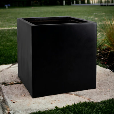 Eastvale Handcrafted Outdoor Planter Box