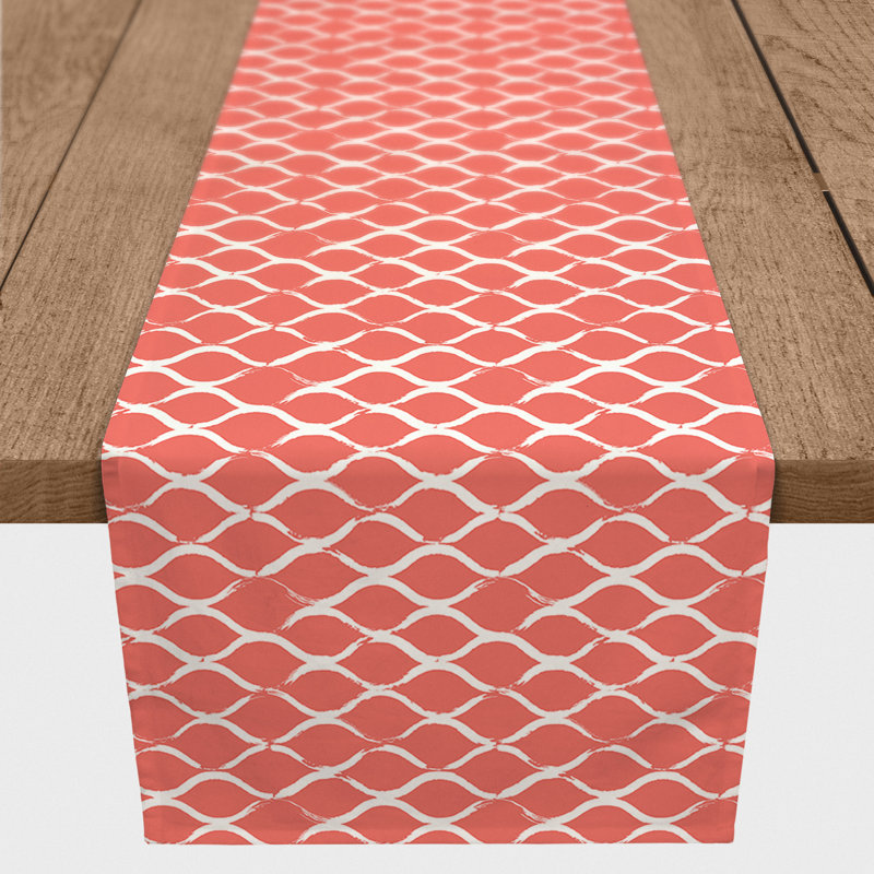 Chemin de table géométrique Mcintosh, Corail, L 90 po x l 16 po, Mckee géométrique