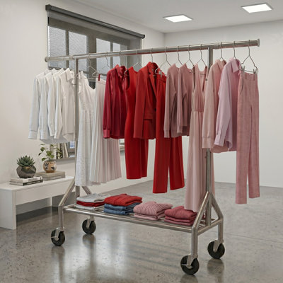 Portant à vêtements Boahaus Troy avec tringle réglable et tablettes de rangement