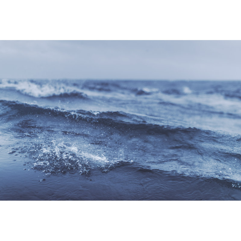 «Out in a Rough Sea» par Piola666, H 12 po x l 18 po