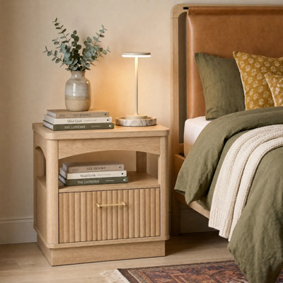 23.6" W Nightstand with 1 Drawer and Built-In Charging Station, Mid-Century Modern Bedside Table for Bed, Sofa, Natural Wood Finish