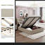 Grand lit plateforme en lin beige avec système de rangement hydraulique-2124366027-2124333460