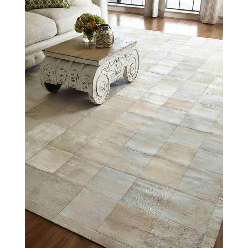 Natural Hide Geometric Handmade Cowhide Beige/Gray/Dark Gray Area Rug, Rectangle 13'6" x 17'6"