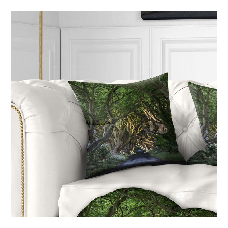 Coussin Schafer Landscape The Dark Hedges, 16 po x 1 po, Coussin décoratif