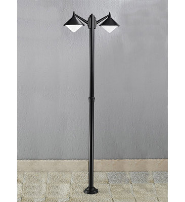 Maliah Lamp Post (Full)