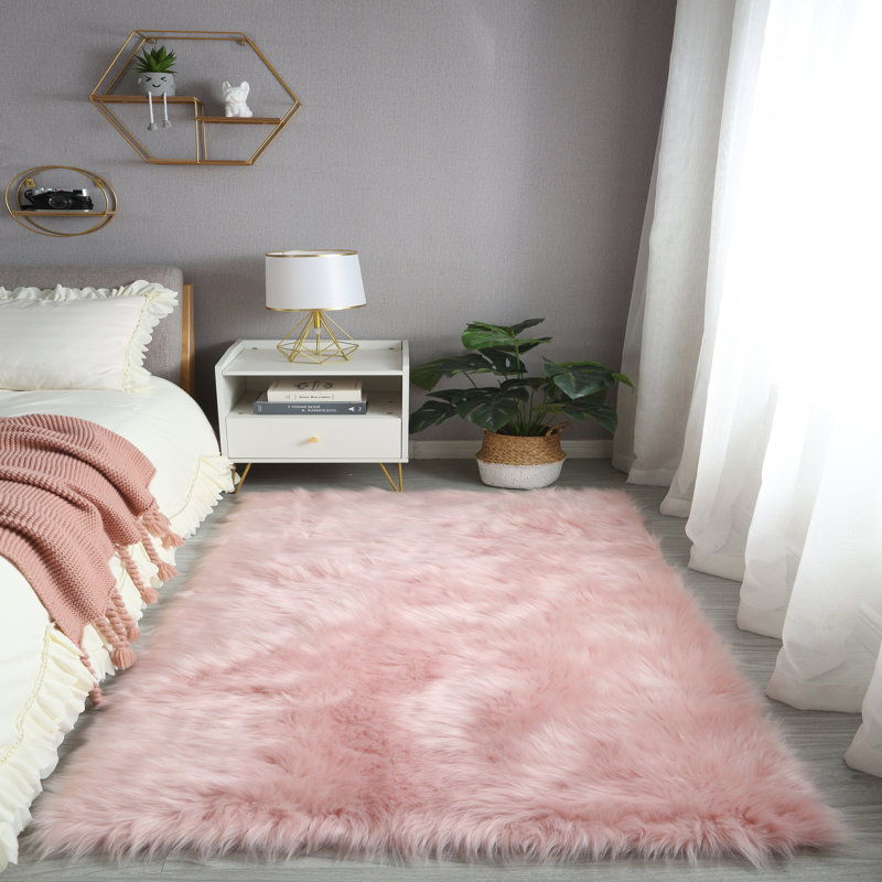 Faux Fur Indoor Rug, Rectangle 4' x 6'