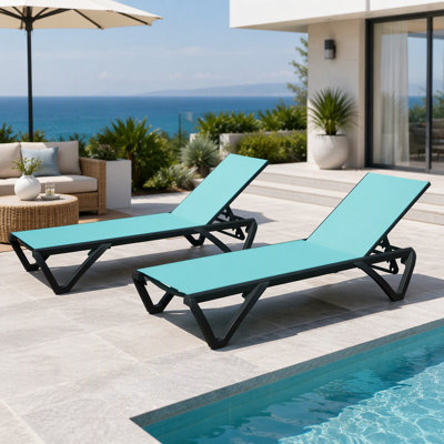 Ensemble de chaises longues d'extérieur en aluminium avec dossier réglable à 5 positions, roulettes et durabilité toutes saisons pour le patio, la plage et la piscine
