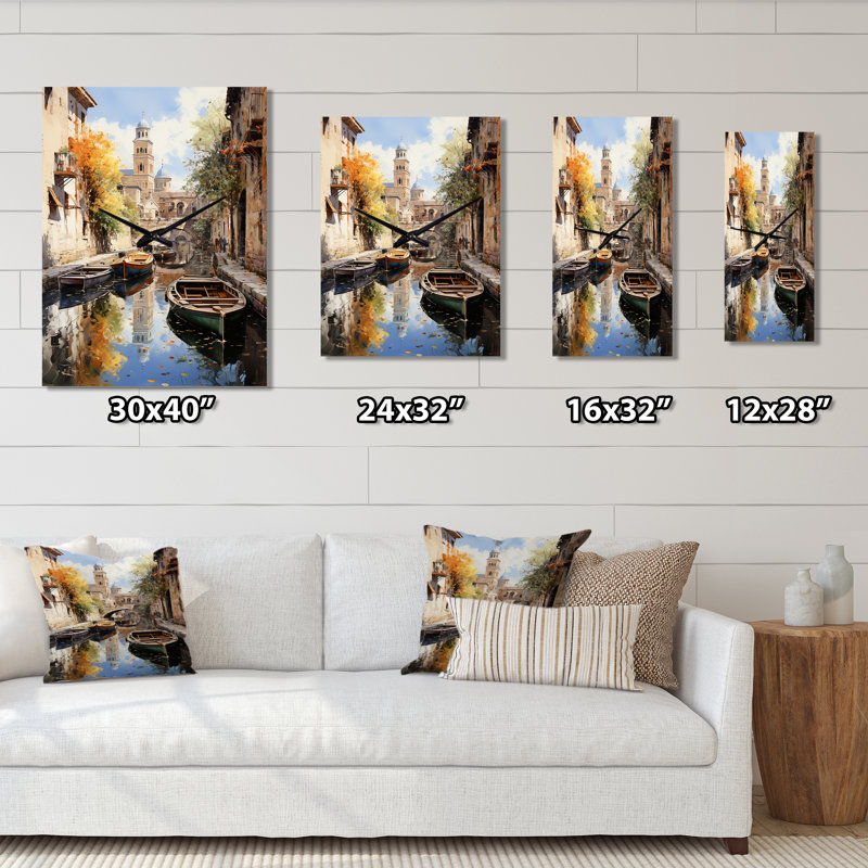 Horloge murale moderne Beige Canal Dramatic Canals High I - Cityscapes, Petit