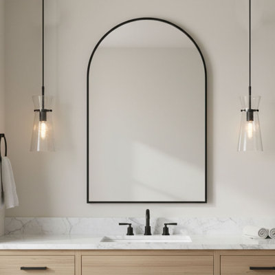 Luminaire suspendu conique à 1 lumière Farryn