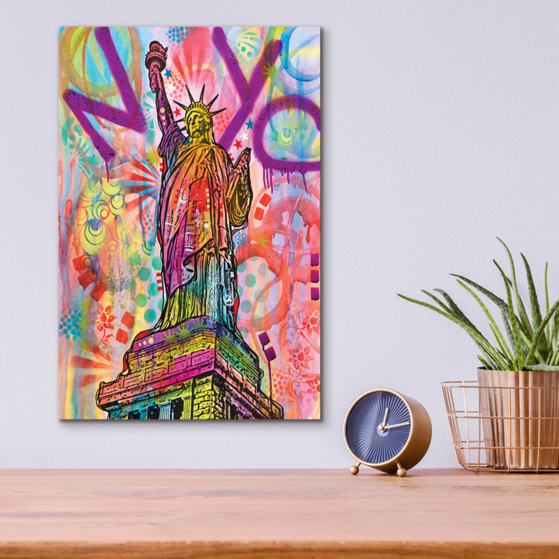 «Liberty» par Dean Russo, H 16 po x l 12 po x P 0,13 po