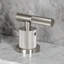 Robinet de salle de bain espacé à deux poignées à fixation sur le comptoir avec poignée moletée et bonde escamotable en laiton Kingston-101986813