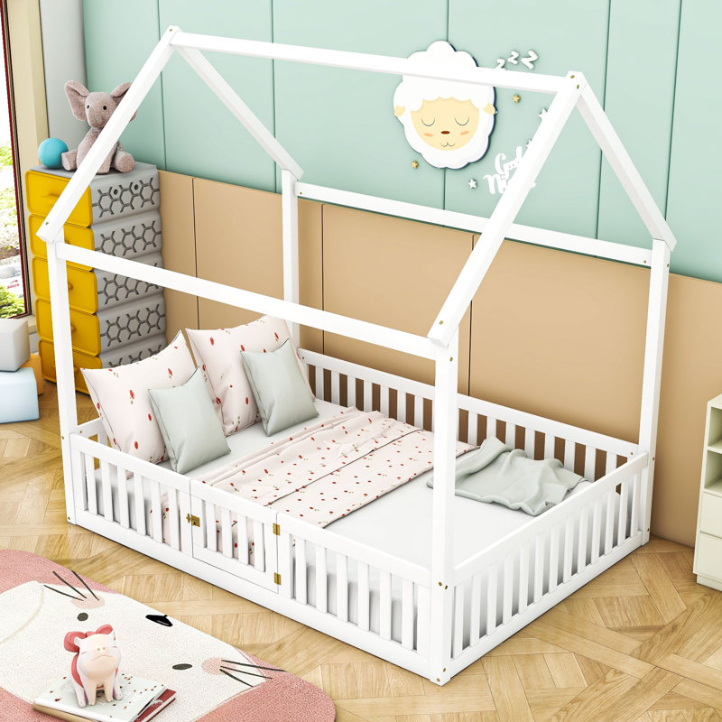 Full Wood House Bed with Fence, White