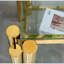 Table basse en verre trempé à double couche dorée, structure irrégulière en acier inoxydable, facile à nettoyer et peu encombrante pour le salon