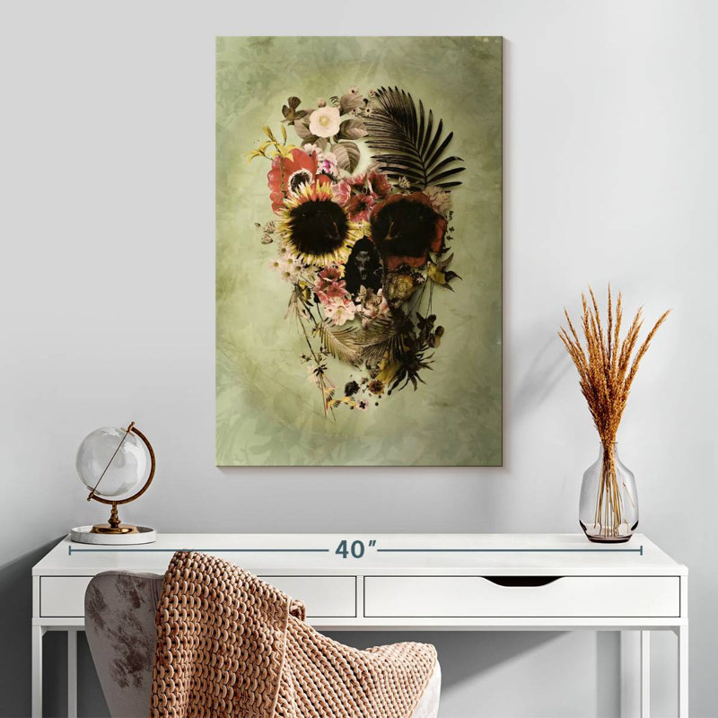 Hitzel Garden Skull Light, 30" H x 20" W