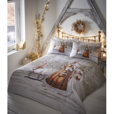 Aarush Traditional Father Christmas Duvet Cover Set
