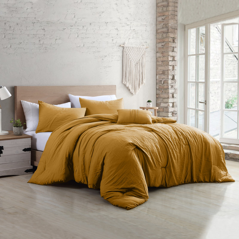 Modern Threads - Beck Comforter Set - Down Alternative Brushed Microfiber - Elegant All Season Bedspread Set - includes Comforter, Shams, & Decorative Pillow