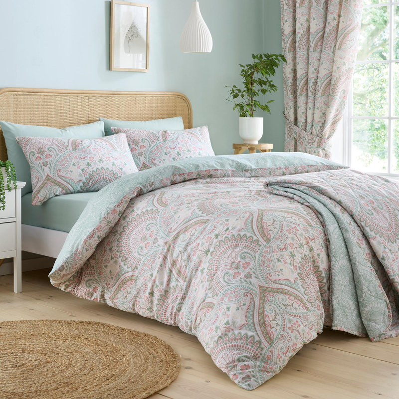 Palais Cotton Blend Bedspread with Pillowcases
