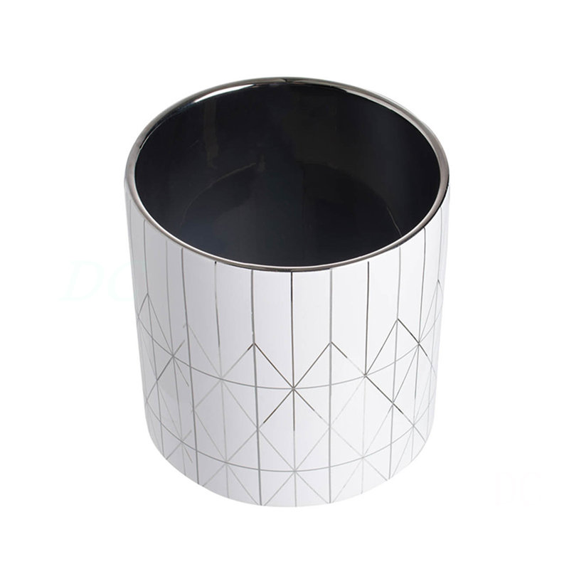 D6.3X6.3" Ceramic Planter,Weight:2.2Lbs., 6.33" H x 6.32" W x 6.32" D