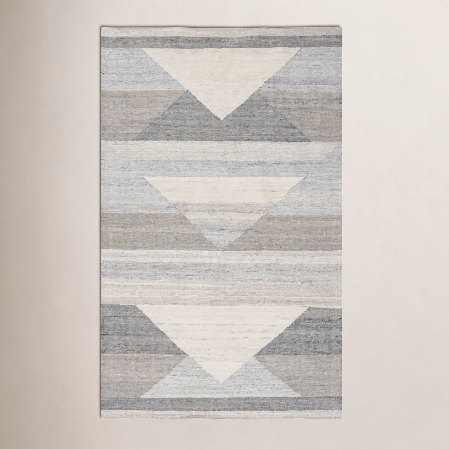Rainn Gray Hand-Woven Outdoor Rug, Rectangle 2' x 3'