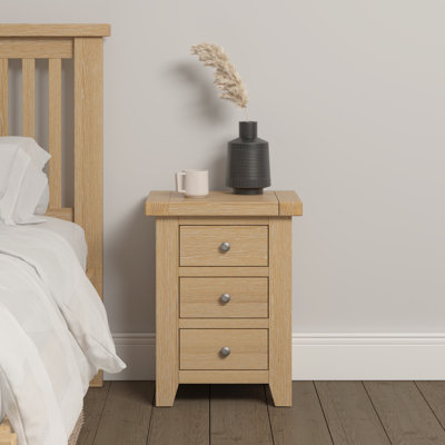 Windsor 47cm W Bedside Table