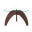 Table basse créative de style triangulaire à pattes rondes, d'environ 27,5 pouces de diamètre, avec plateau en verre trempé transparent et panneau de fibres à densité moyenne de couleur noyer.  comme table basse de salon, etc.-132967181
