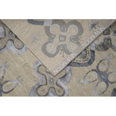 Contemporary Geometric Area Rug in Gray