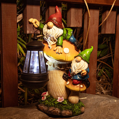 Winon Garden Statue