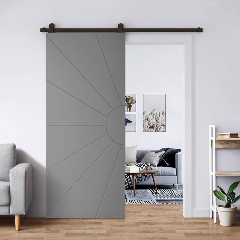 Porte de grange à panneaux et en bois manufacturé avec quincaillerie d'installation, 30 po x 96 po, Gris clair